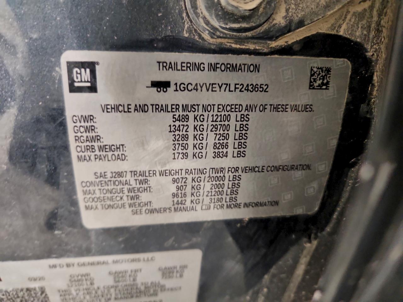 Chevrolet Silverado K3500 High Country Image 7