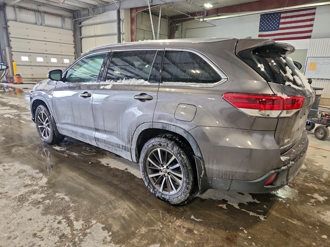 Toyota Highlander Se Image 4