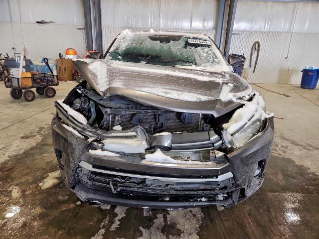 Toyota Highlander Se Image 8