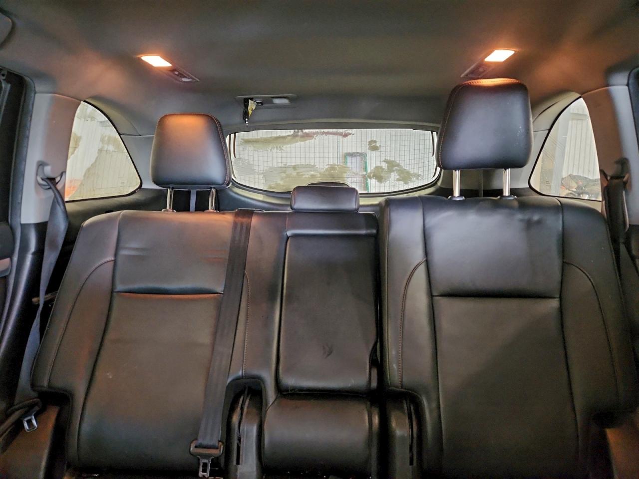 Toyota Highlander Se Image 11