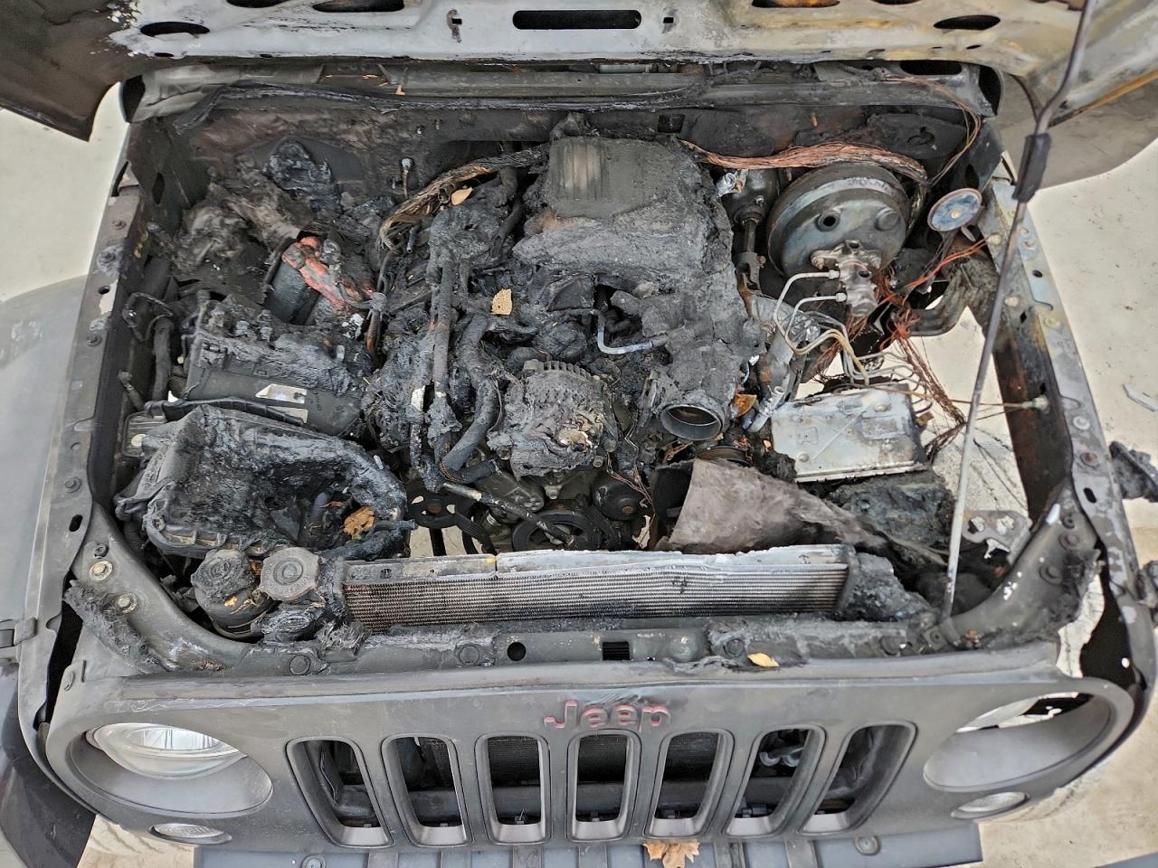 Jeep Wrangler Rubicon Image 10