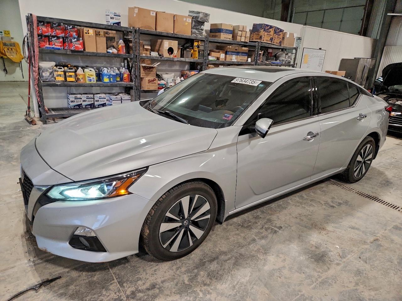 Nissan Altima Sl Image 1