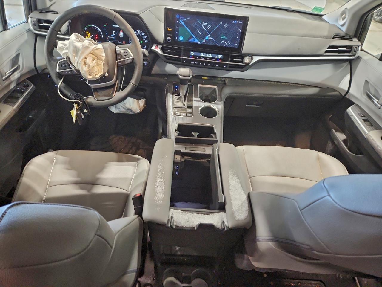 Toyota Sienna Xle Image 10