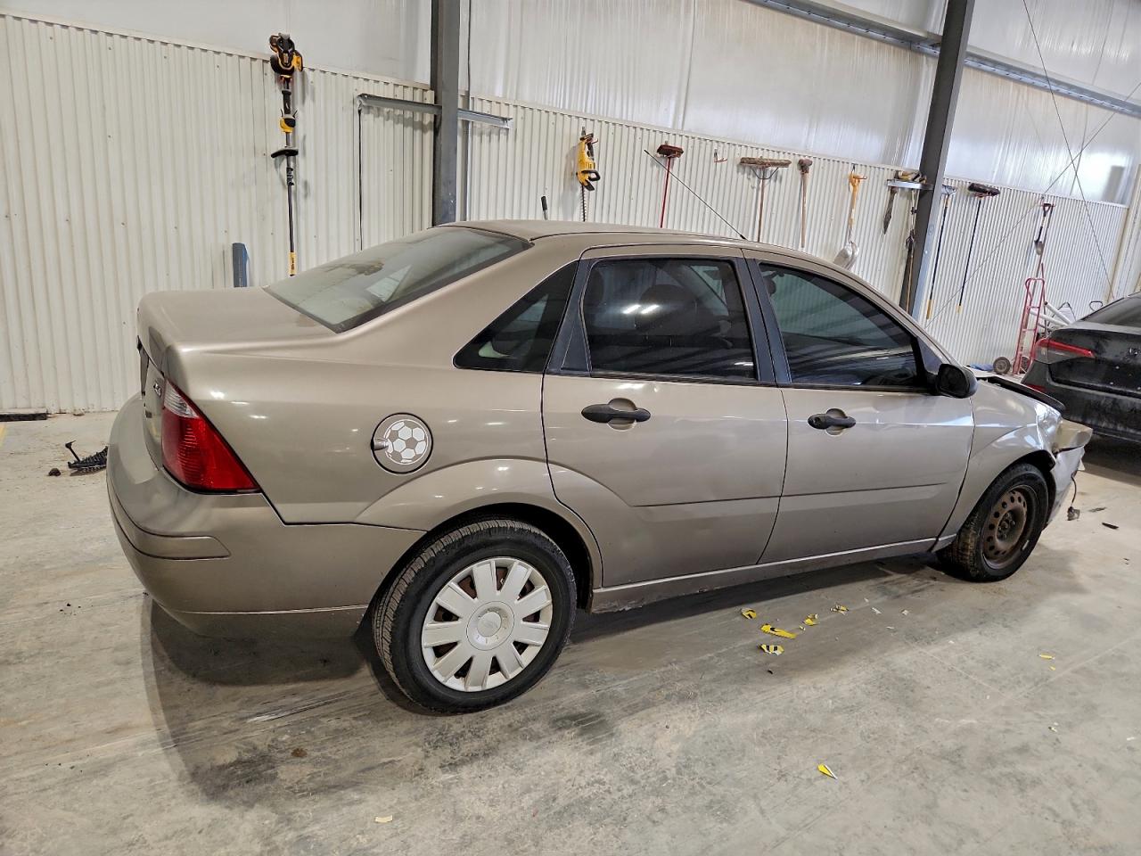 Ford Focus Zx4 Image 11