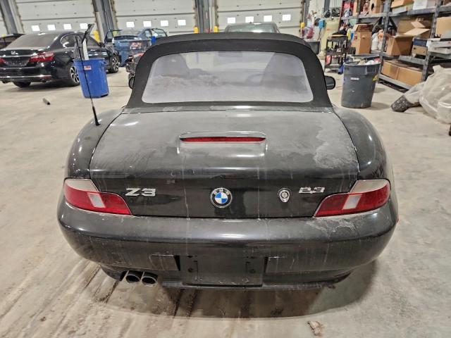 BMW Z Series 2.3 Image 2