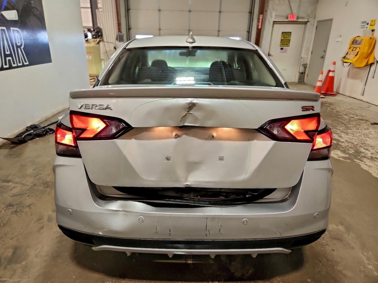 Nissan Versa Sr Image 8