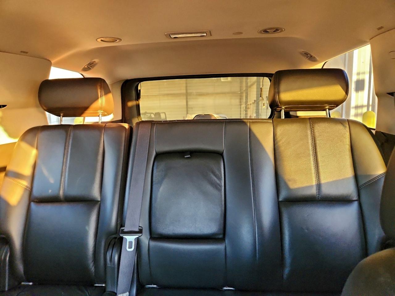 Chevrolet Tahoe K1500 Image 9