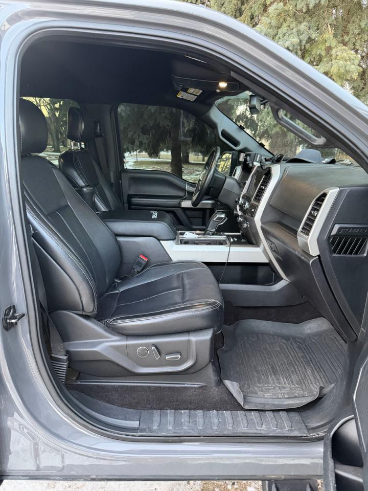 Ford F-150 Supercrew Image 3