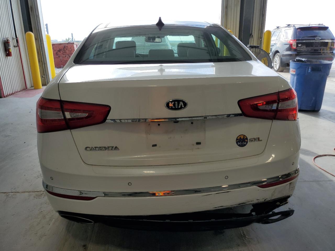 Kia Cadenza Premium Image 7