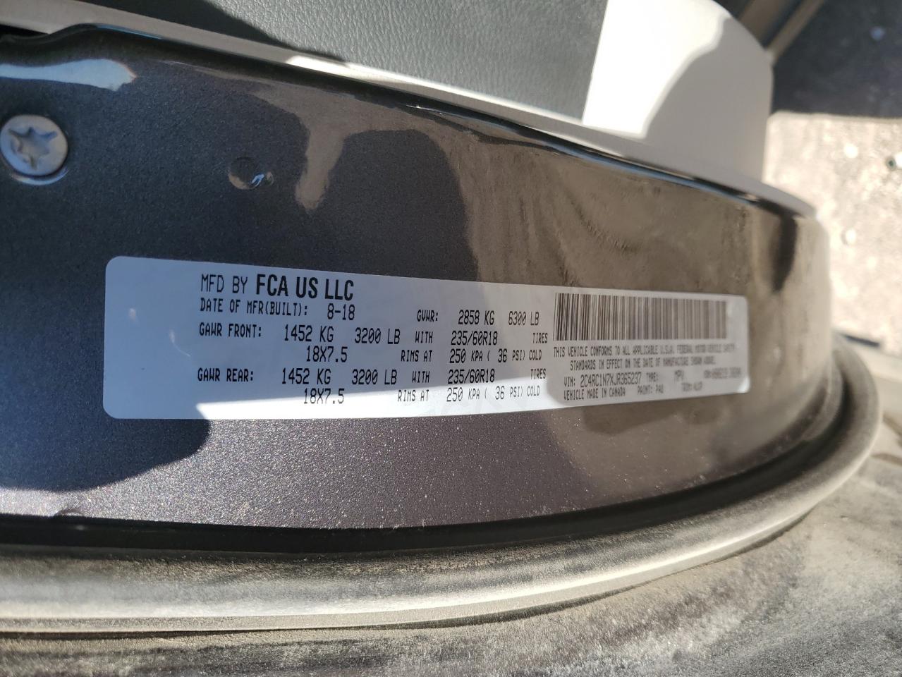 Chrysler Pacifica Hybrid Limited Image 13