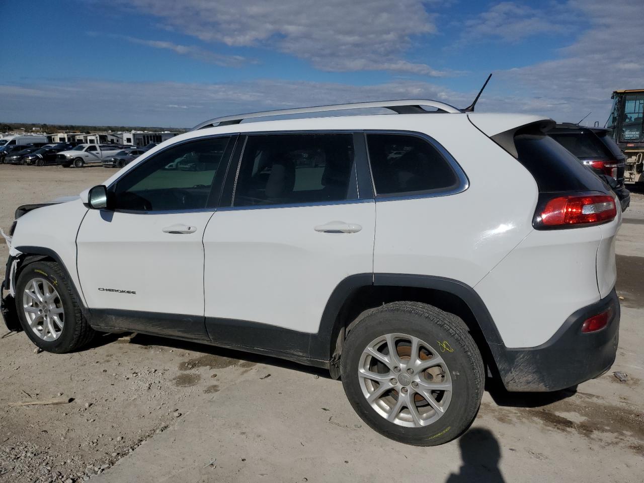 Jeep Grand Cherokee Latitude Image 3