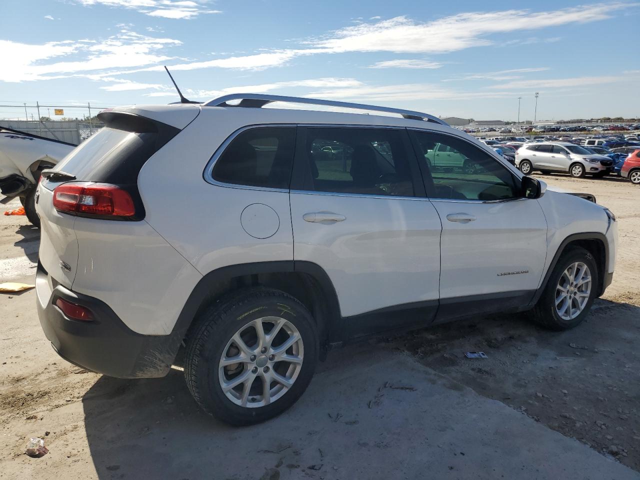 Jeep Grand Cherokee Latitude Image 4