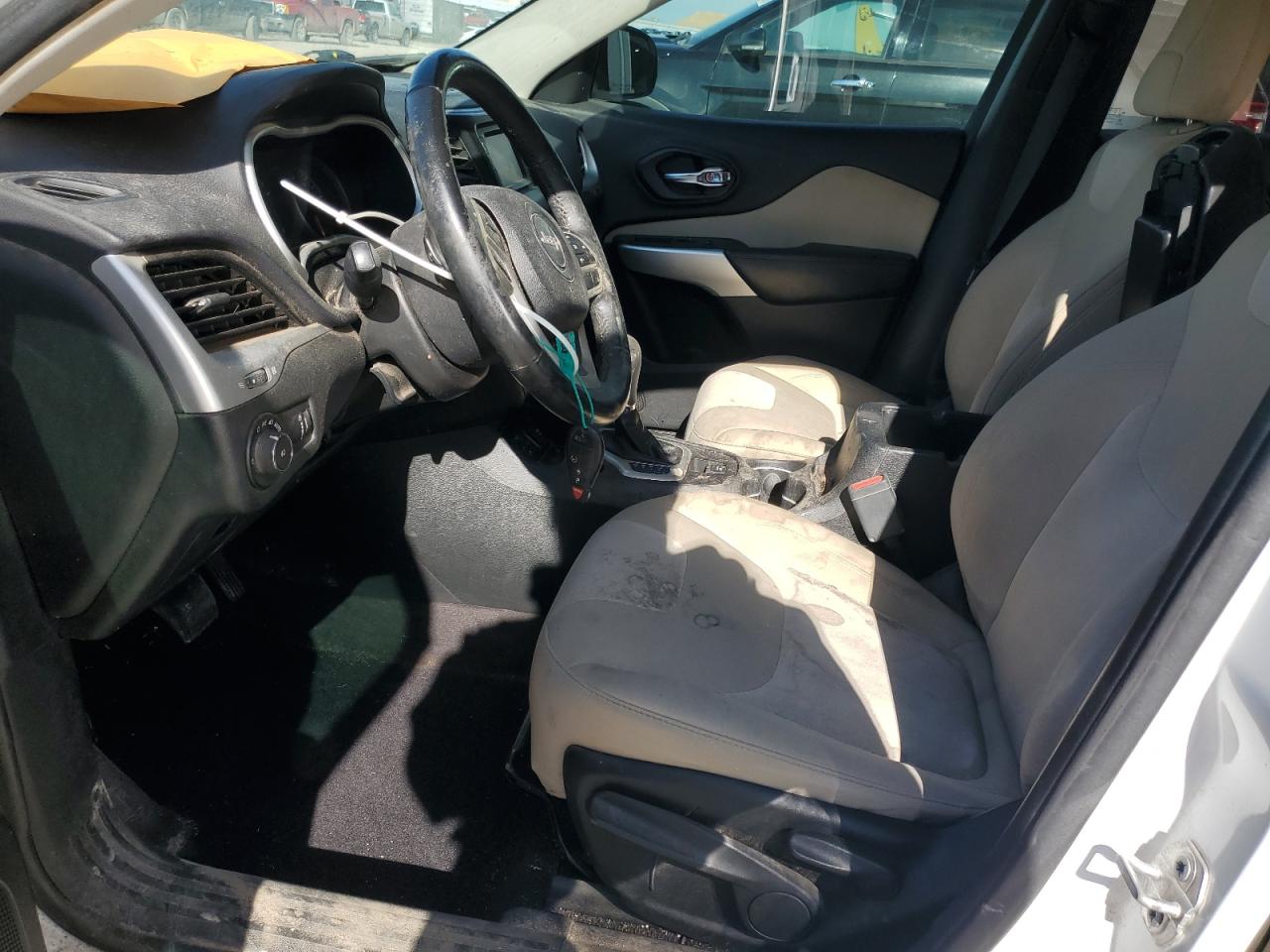 Jeep Grand Cherokee Latitude Image 8