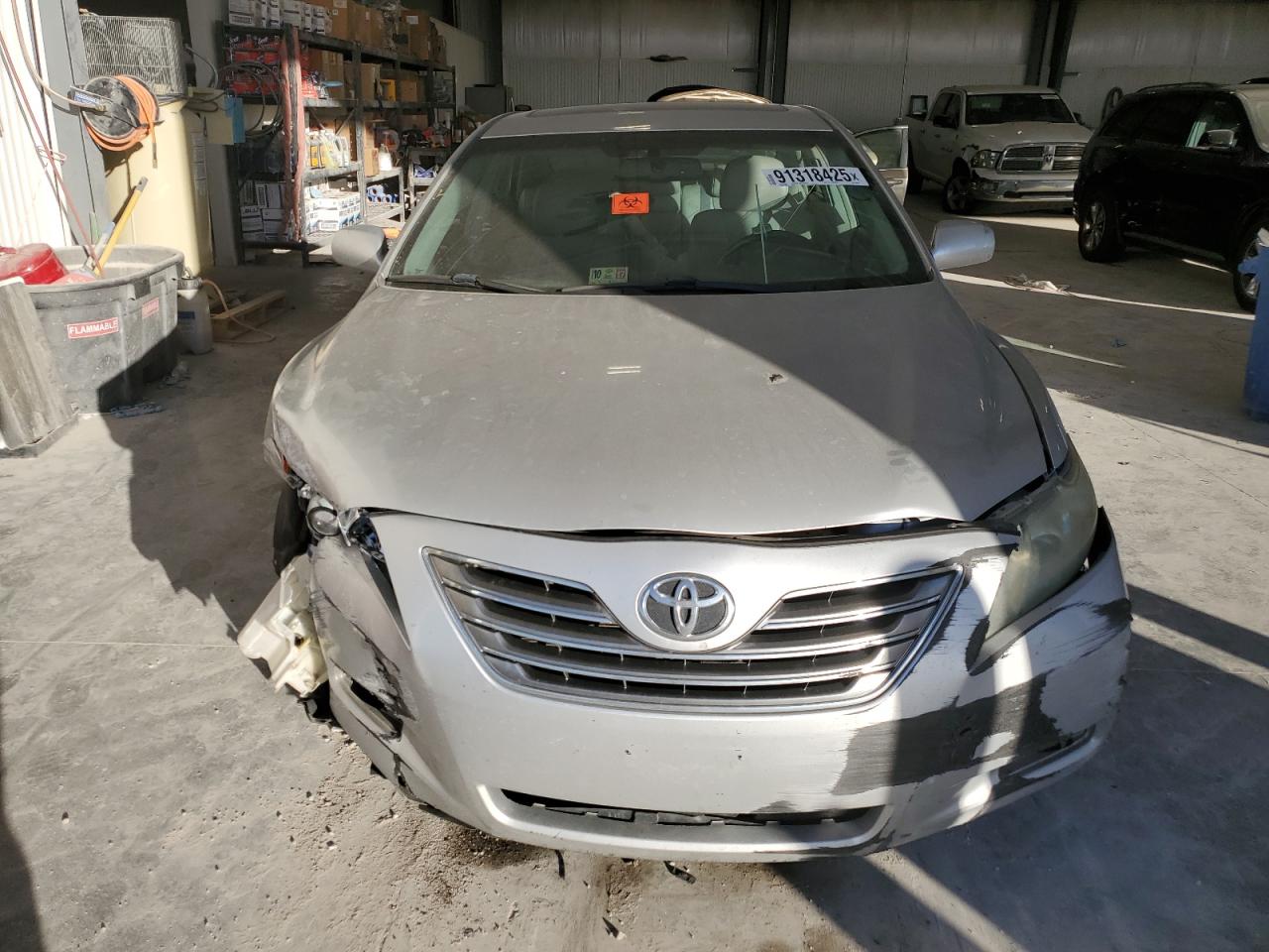 Toyota Camry Hybrid Image 6