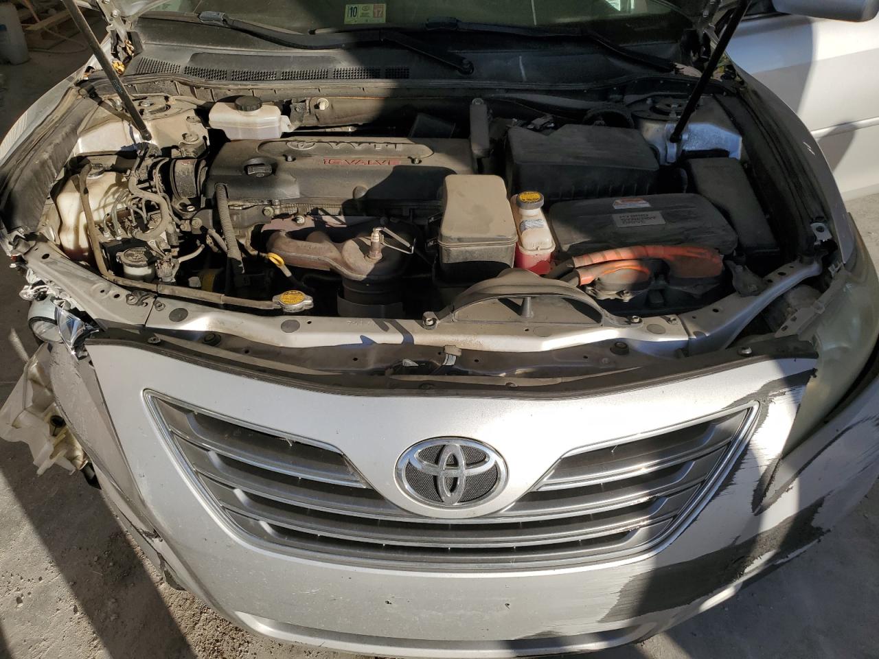 Toyota Camry Hybrid Image 4