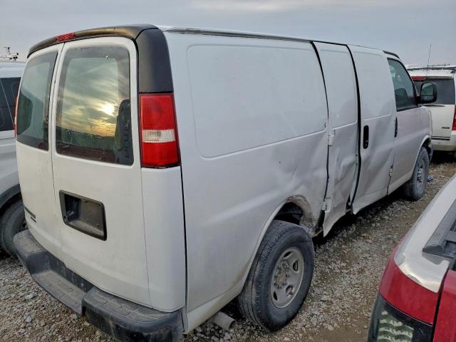 Chevrolet Express Image 8