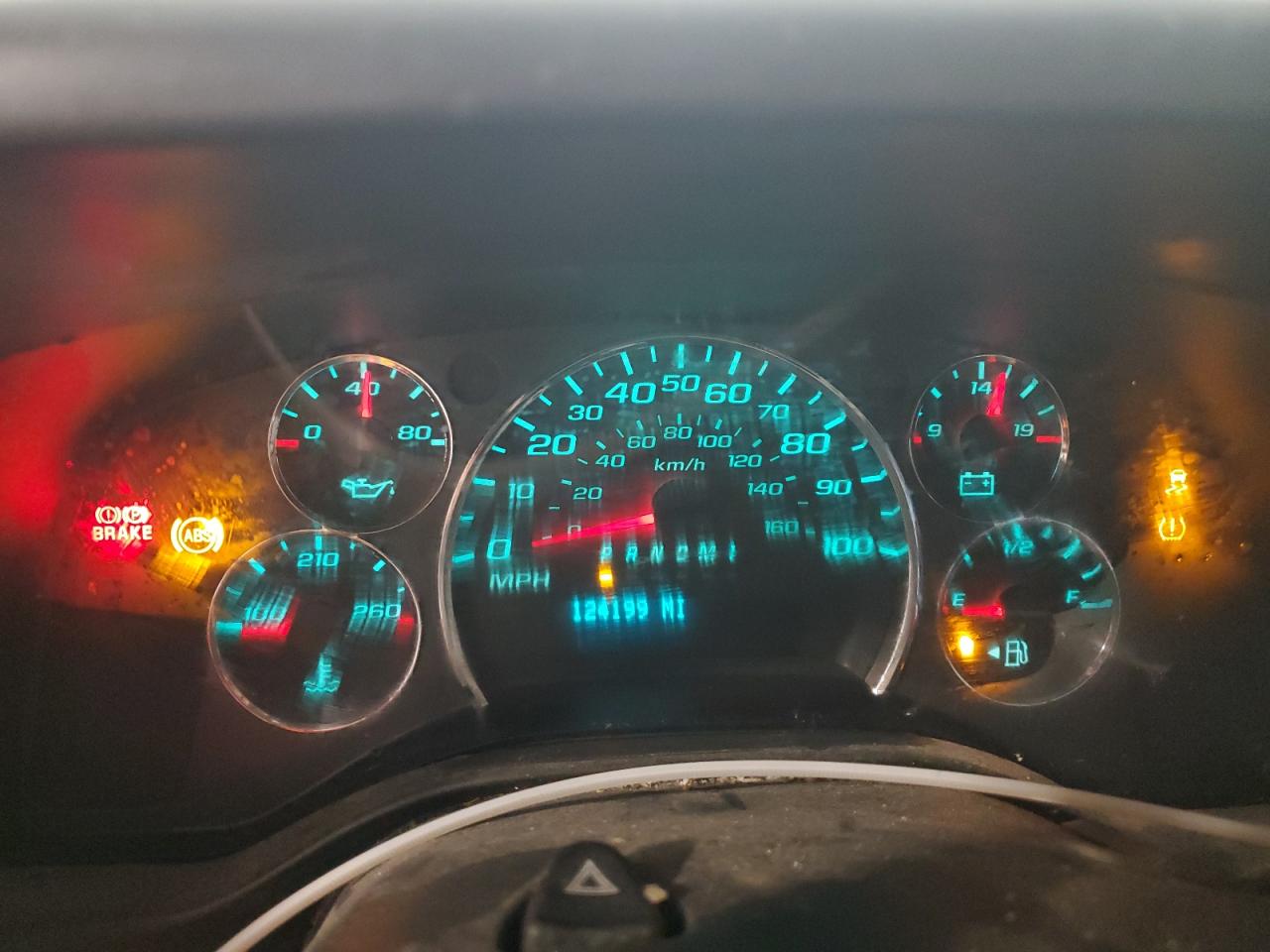 Chevrolet Express Image 5