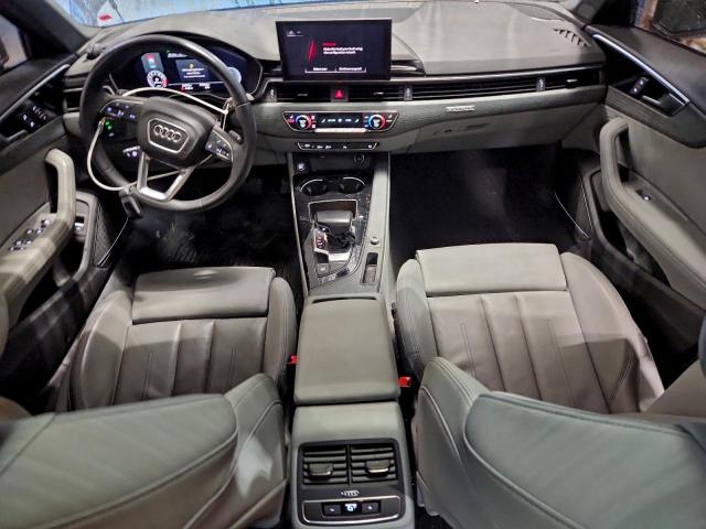 Audi A4 Premium Plus 45 Image 8