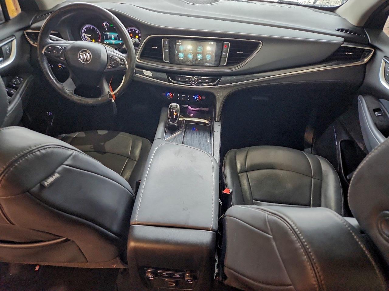 Buick Enclave Essence Image 3