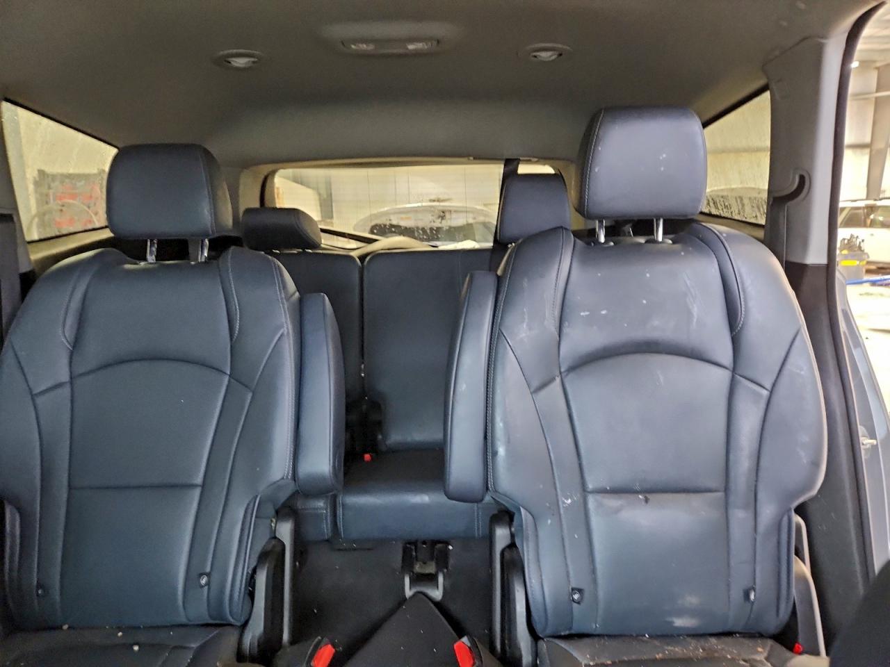 Buick Enclave Essence Image 5