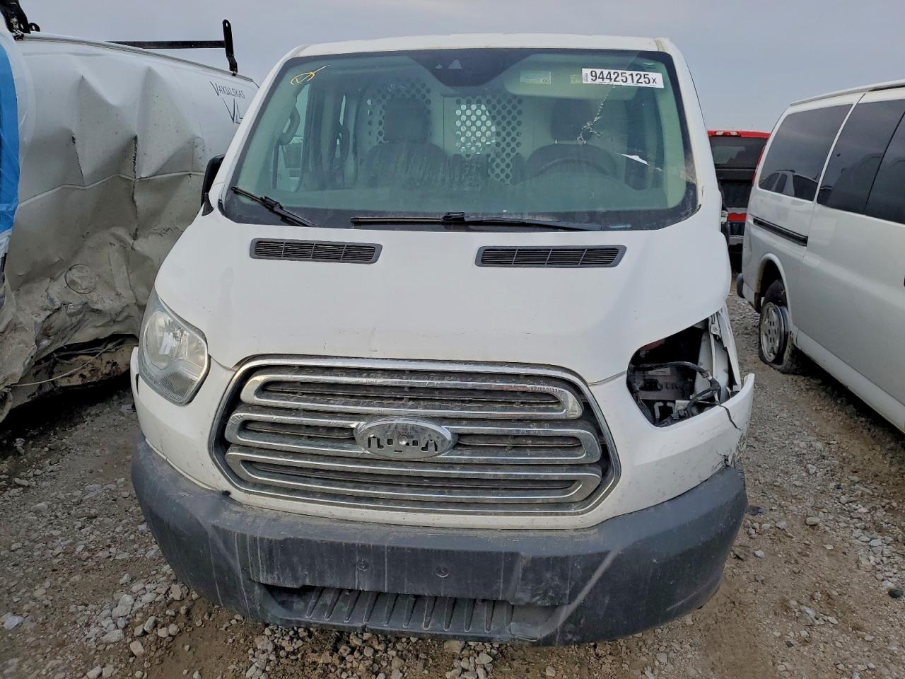 Ford Transit T-250 Image 3