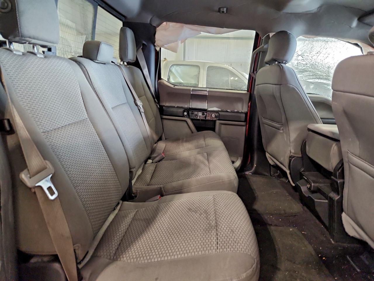 Ford F-150 Supercrew Image 12