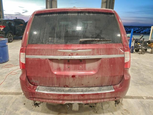 Chrysler Minivan Touring L Image 2