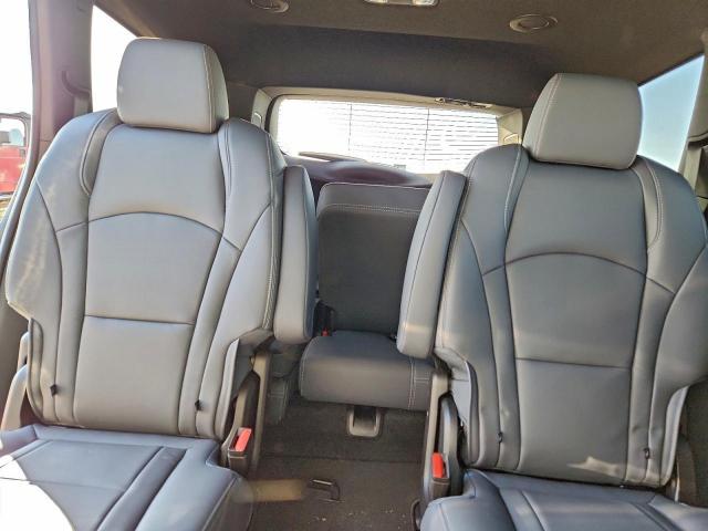 Buick Enclave Premium Image 4