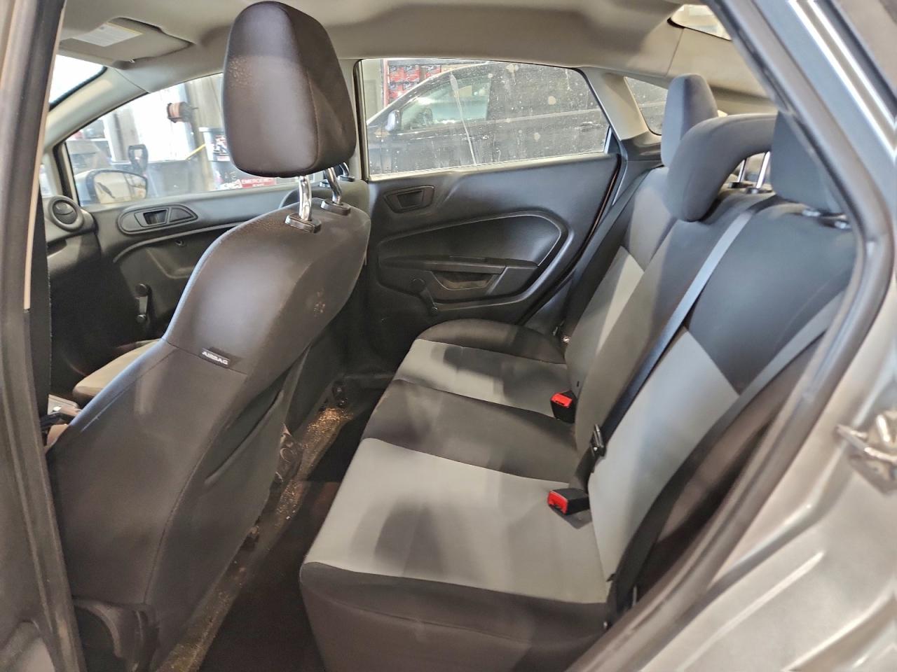 Ford Fiesta S Image 10