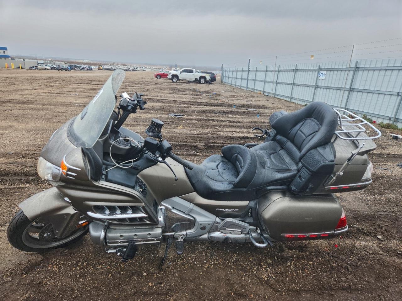 Honda Gl Cycle Image 4