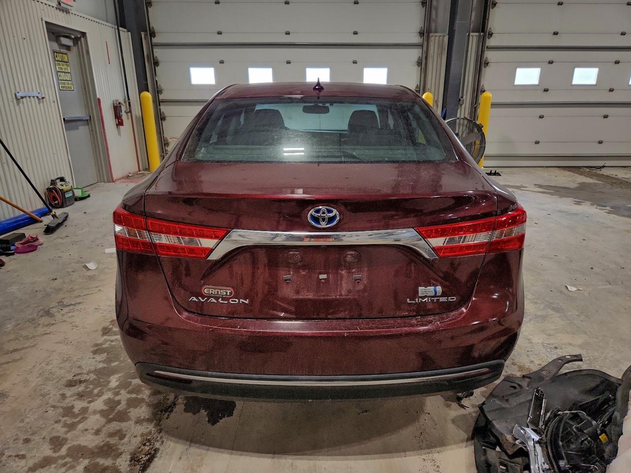 Toyota Avalon Hybrid Image 11