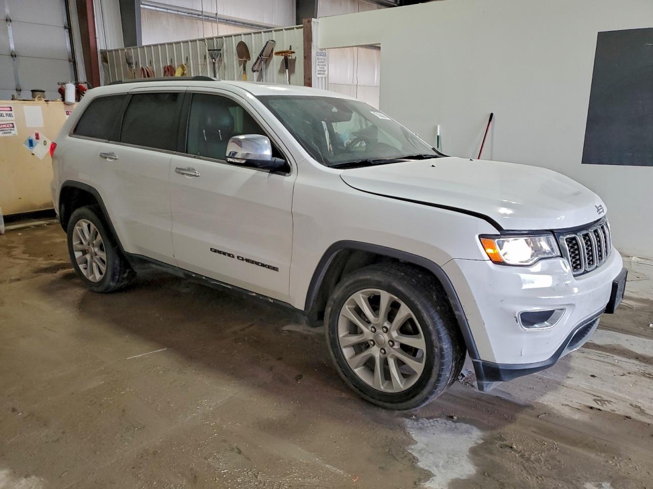 Jeep Grand Cherokee Limited Image 4