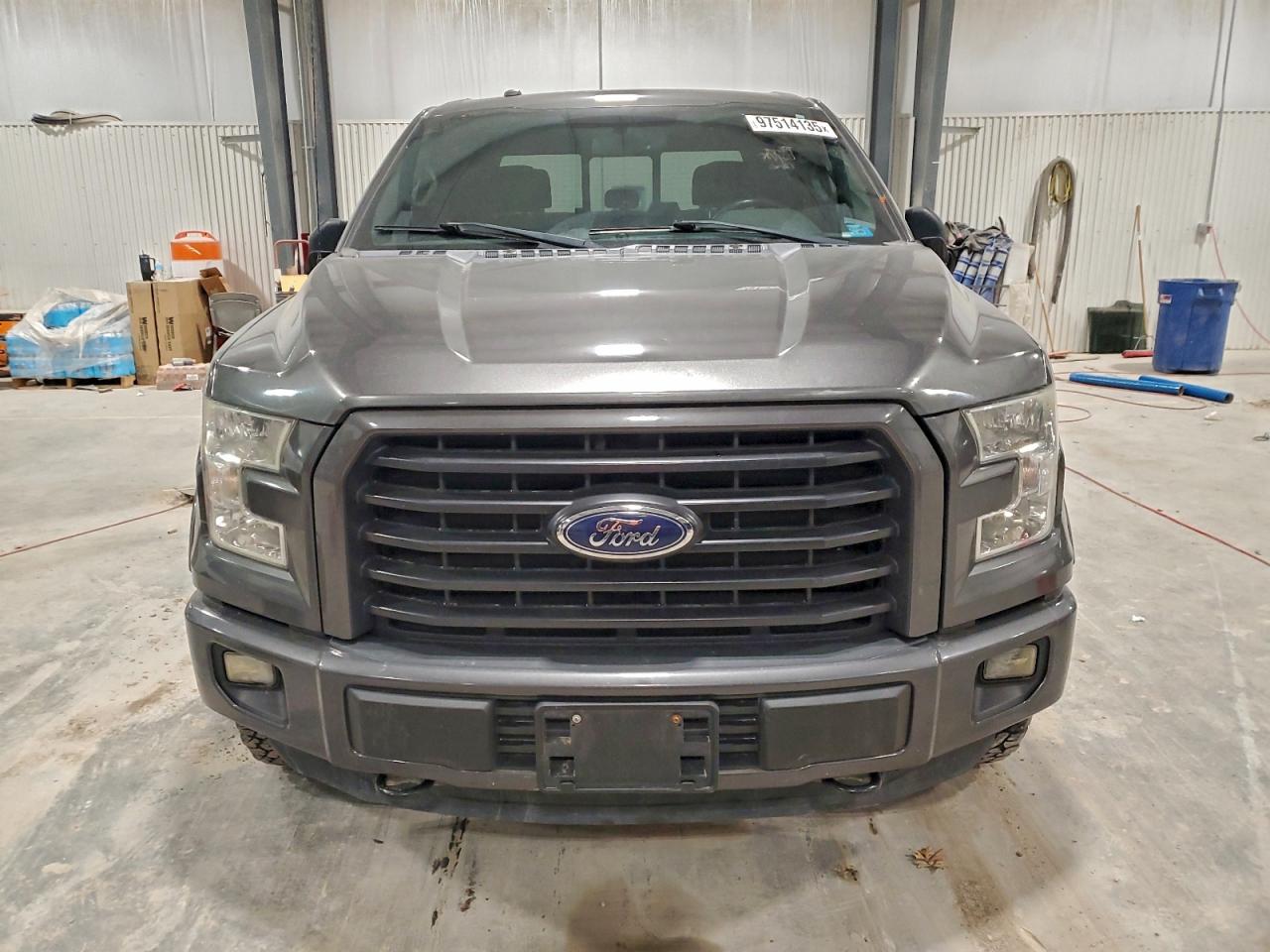 Ford F-150 Supercrew Image 3