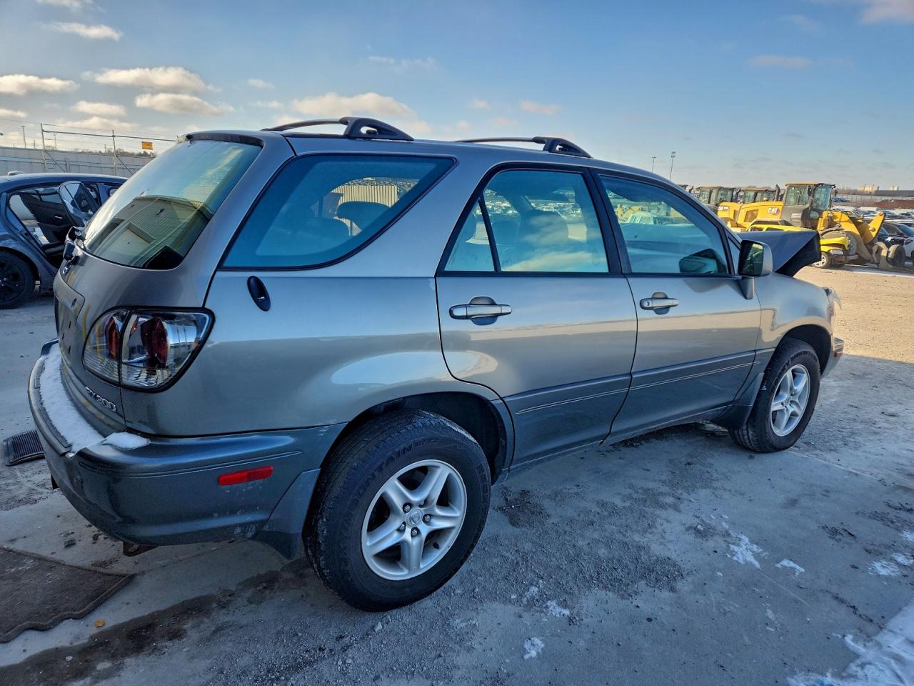 Lexus RX 300 Image 2