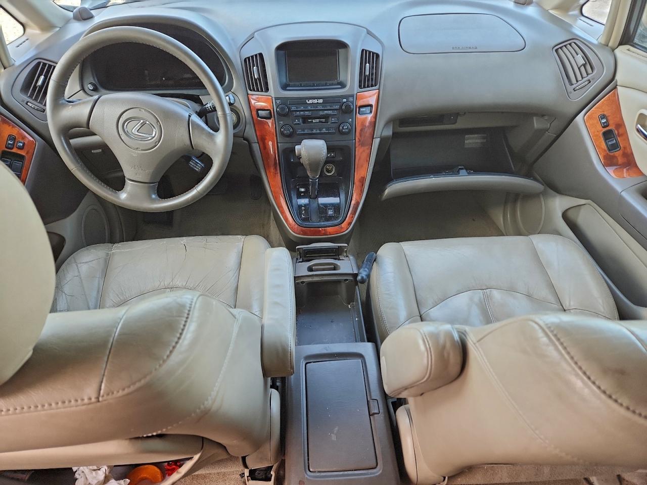 Lexus RX 300 Image 5