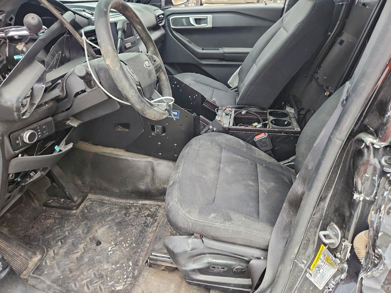 Ford Explorer Police Interceptor Image 11