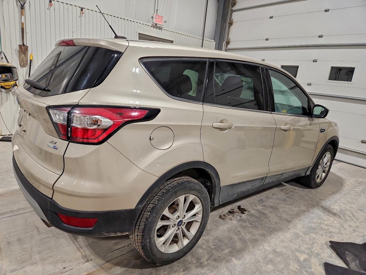 Ford Escape Se Image 7