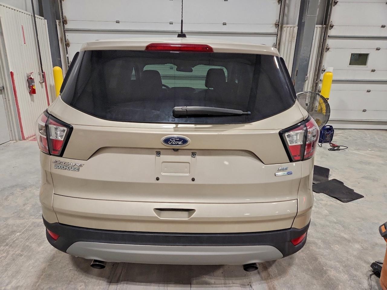 Ford Escape Se Image 11