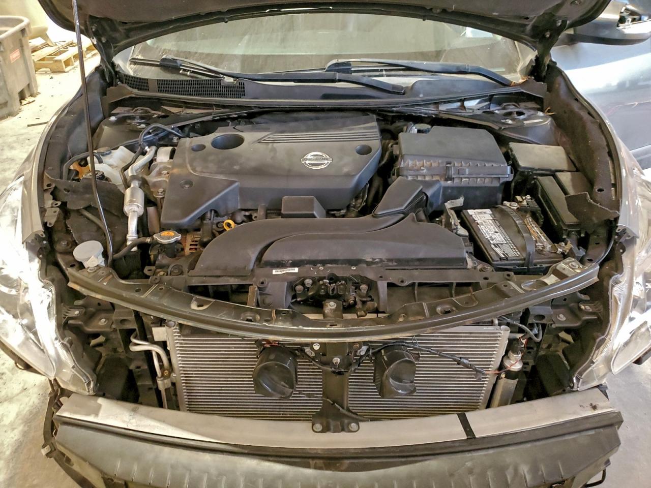 Nissan Altima 2.5 Image 6