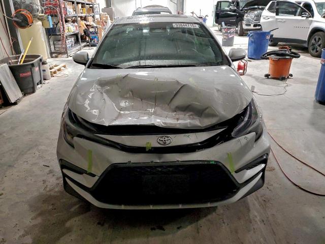 Toyota Corolla Se Image 4