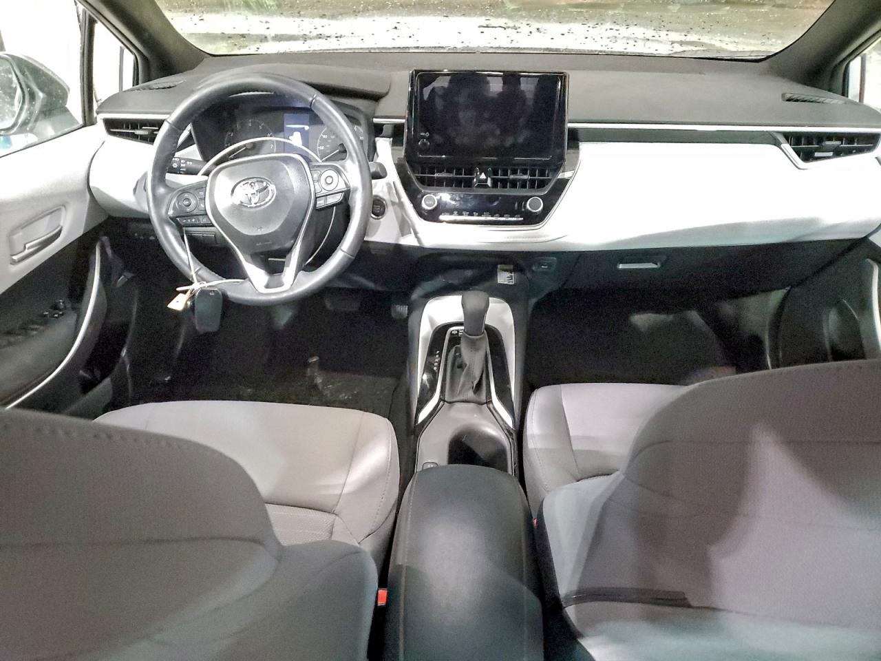 Toyota Corolla Se Image 11