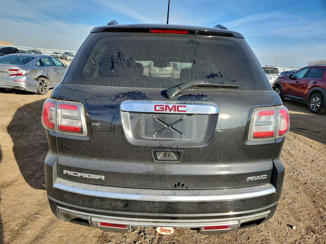 GMC Acadia Denali Image 3