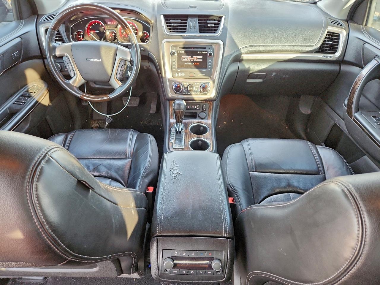 GMC Acadia Denali Image 7