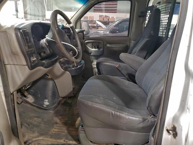 Chevrolet Express Image 5