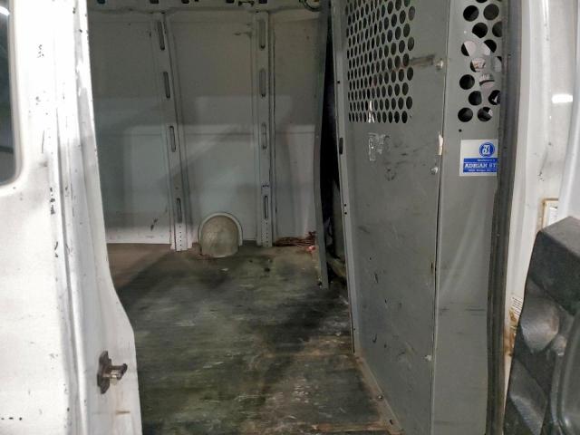 Chevrolet Express Image 10