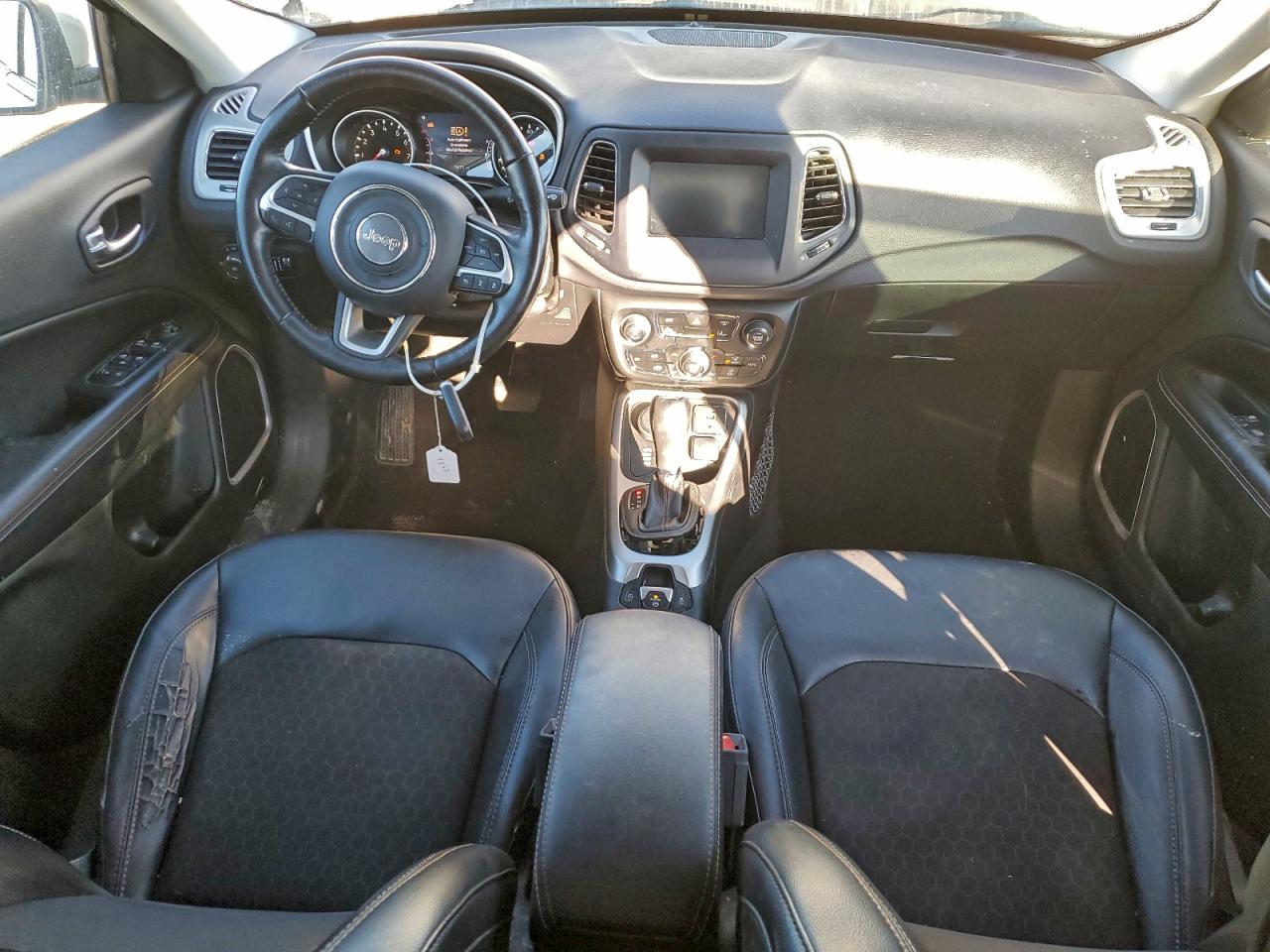 Jeep Compass Latitude Image 10