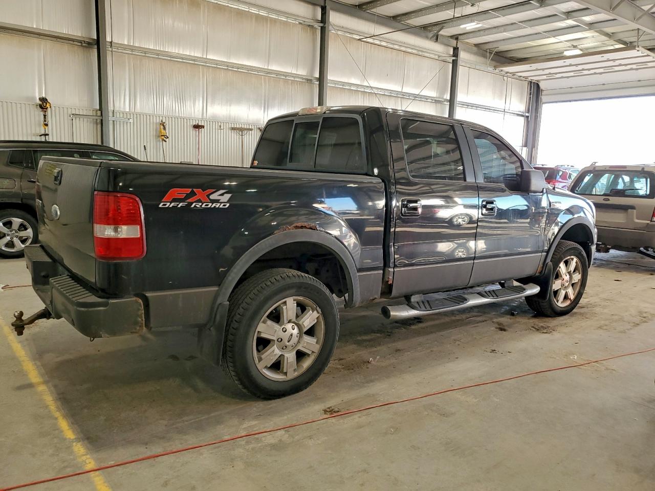 Ford F-150 Supercrew Image 4