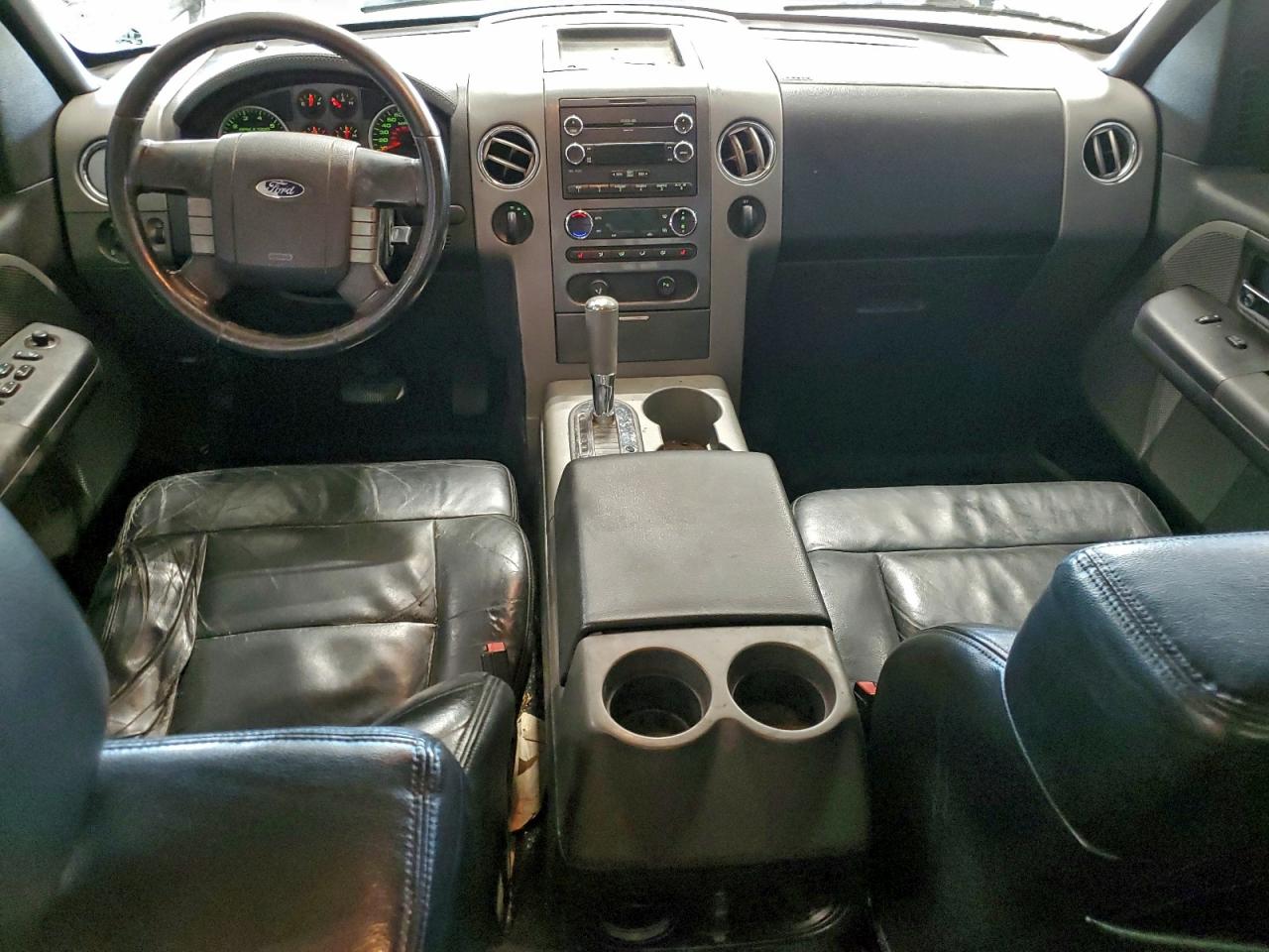 Ford F-150 Supercrew Image 8