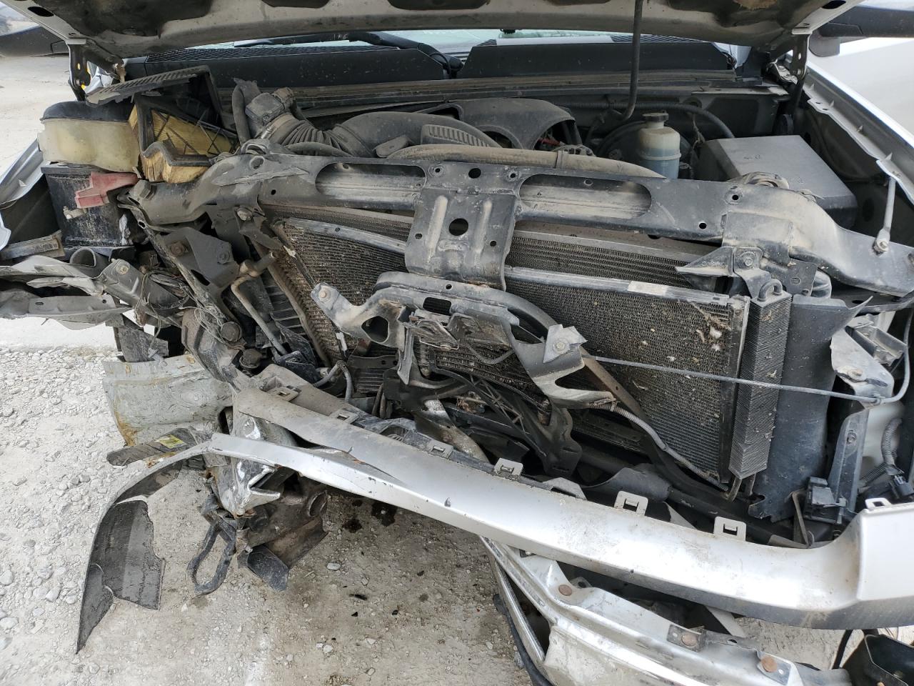 GMC Sierra K1500 Sle Image 8