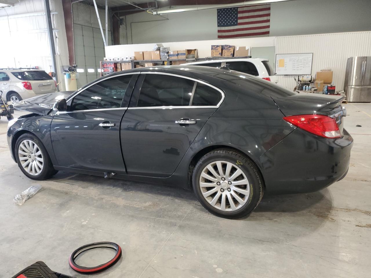 Buick Regal Premium Image 2